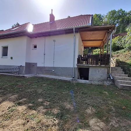Сasa de vacaciones House Hertelend *